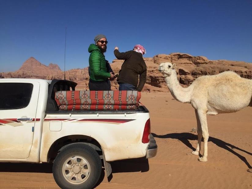 Bubble Tent & Luxury Camp Hotel Wadi Rum Buitenkant foto