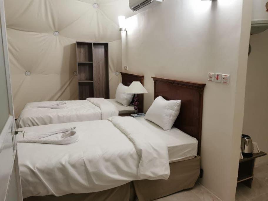Bubble Tent & Luxury Camp Hotel Wadi Rum Buitenkant foto